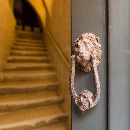 Heritage Apartment La La Valletta Esterno foto